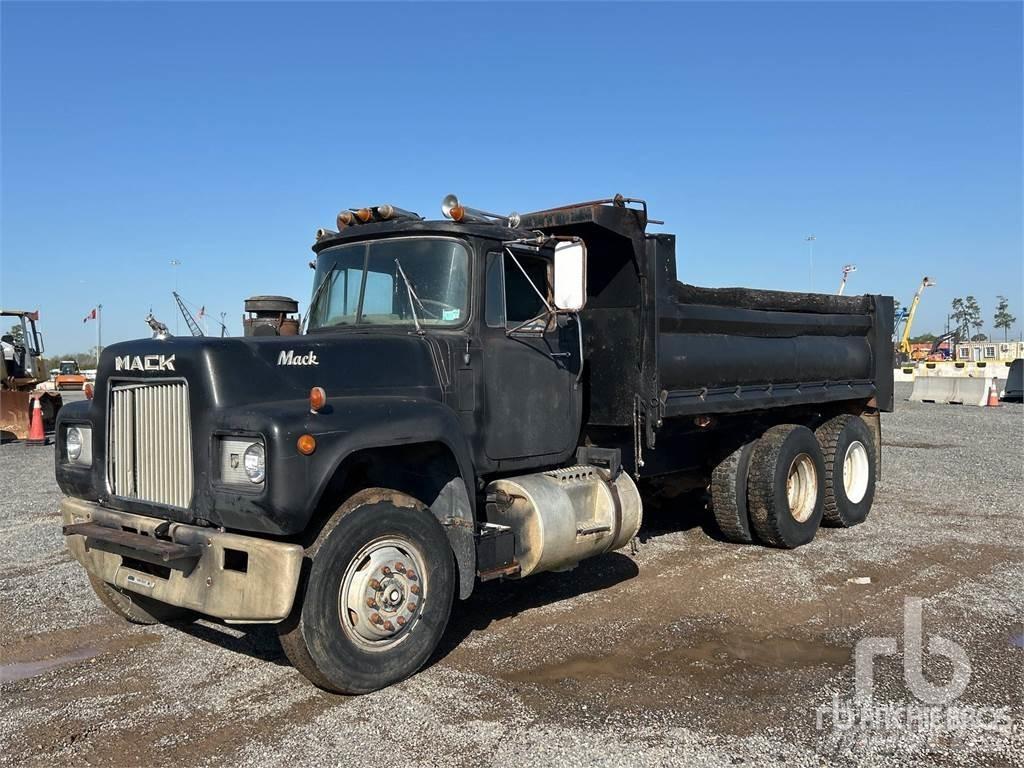 Mack R612 Wywrotki
