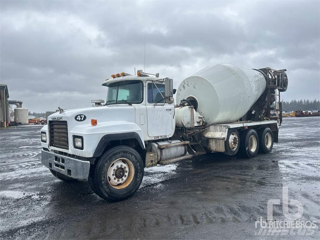 Mack RD690S Gruszki do betonu