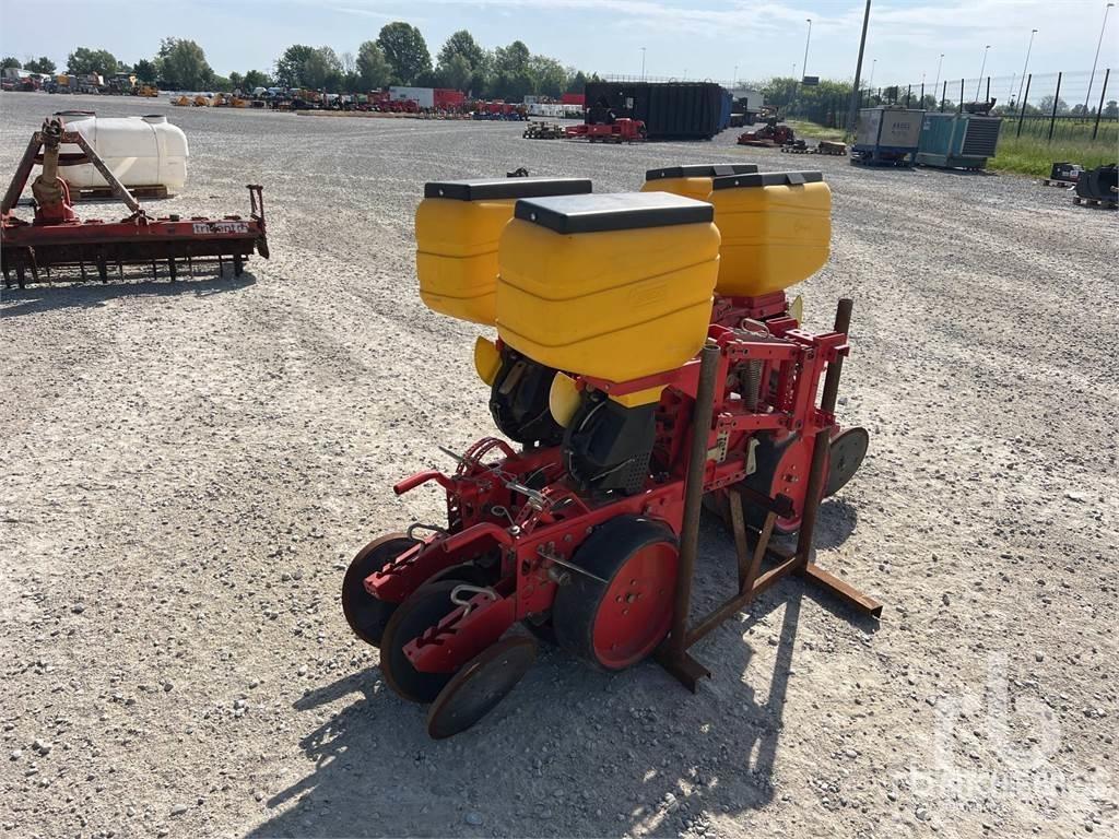 MaterMacc 8230 Sadzarki