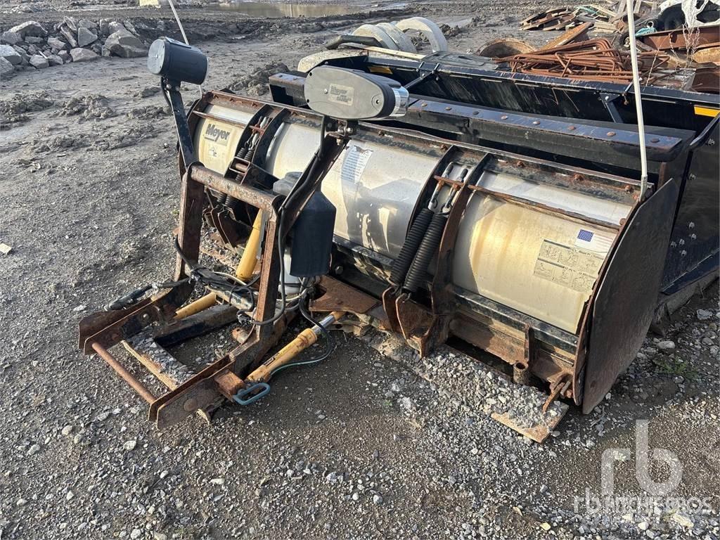 Meyer LPSS-8.0 Transport - Inne