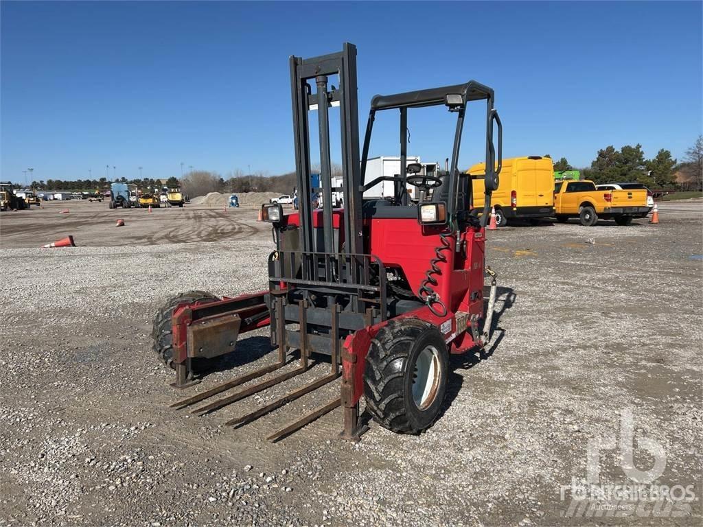 Moffett M50 Wózki widłowe terenowe