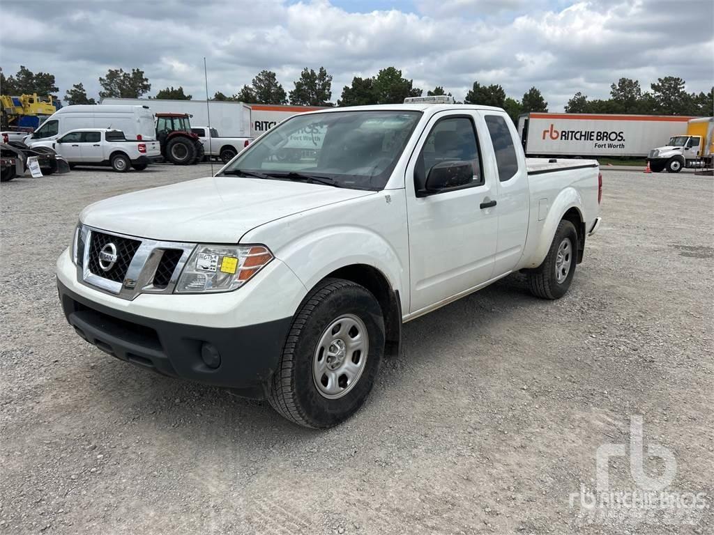 Nissan FRONTIER Pick-upy / Pojazdy z otwieranymi burtami