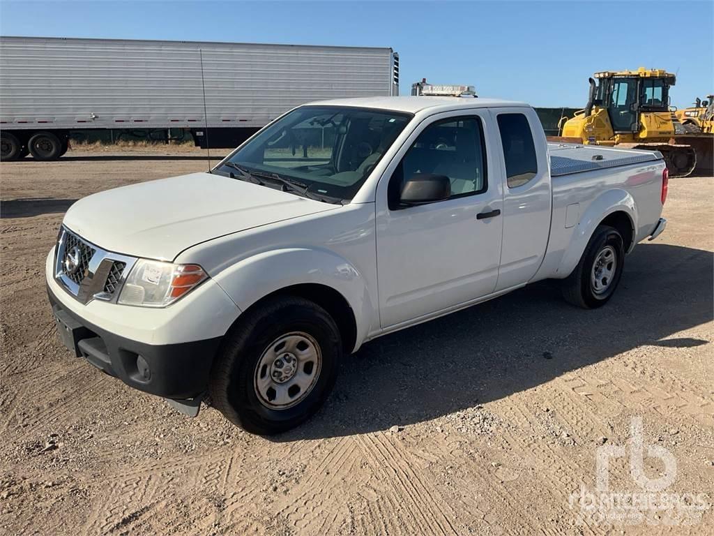 Nissan FRONTIER Pick-upy / Pojazdy z otwieranymi burtami