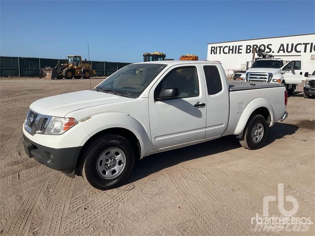 Nissan FRONTIER Pick-upy / Pojazdy z otwieranymi burtami