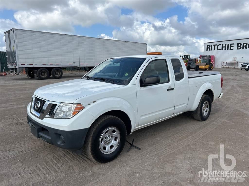 Nissan FRONTIER Pick-upy / Pojazdy z otwieranymi burtami