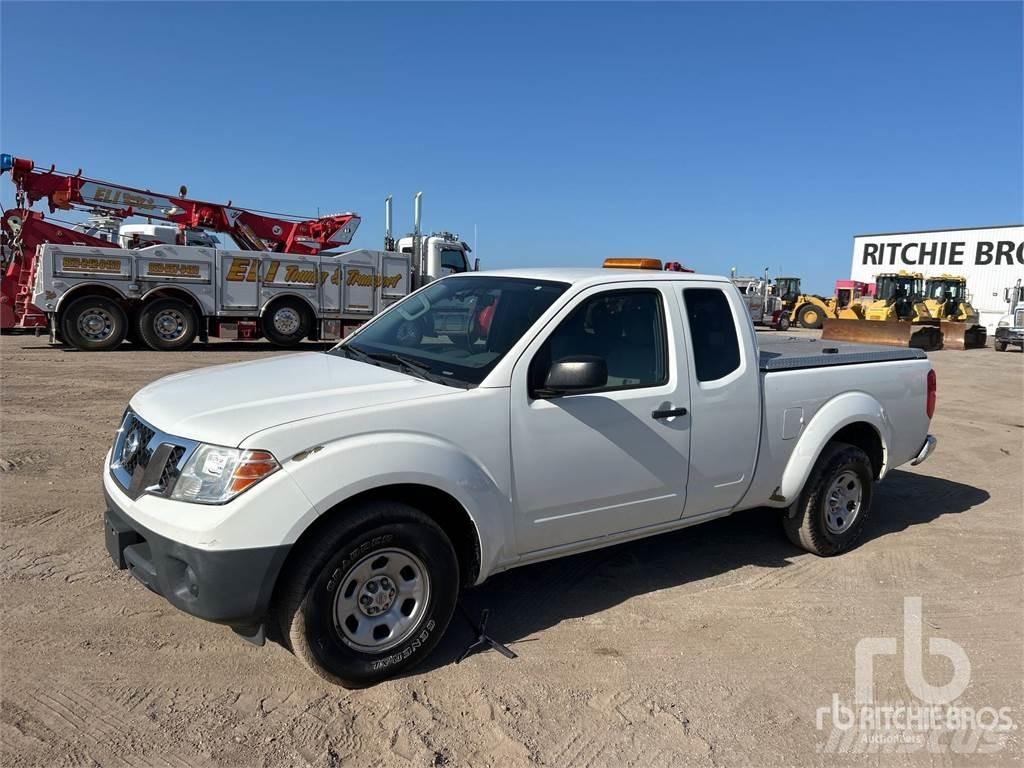 Nissan FRONTIER Pick-upy / Pojazdy z otwieranymi burtami
