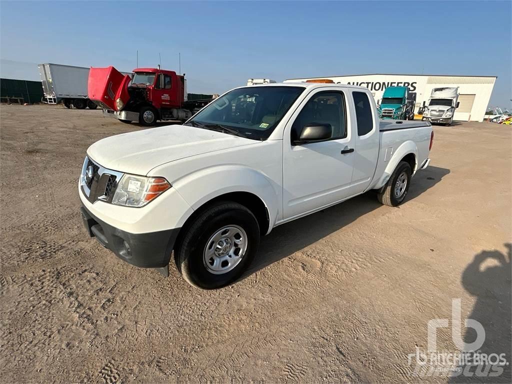 Nissan FRONTIER Pick-upy / Pojazdy z otwieranymi burtami