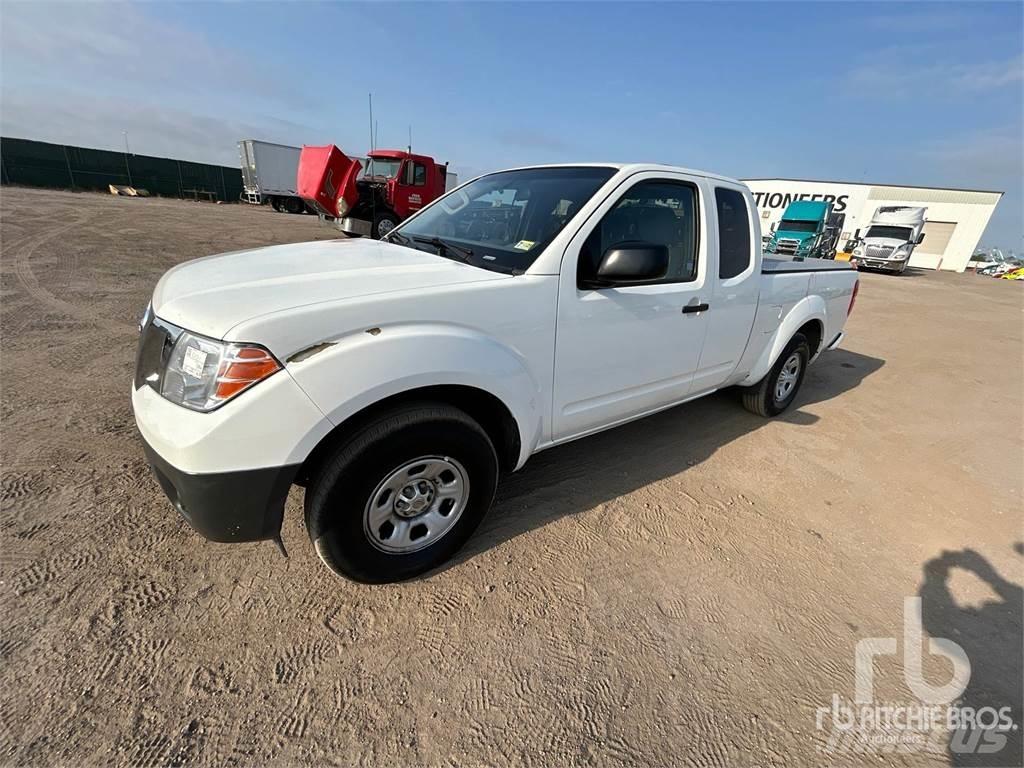 Nissan FRONTIER Pick-upy / Pojazdy z otwieranymi burtami