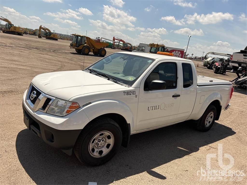 Nissan FRONTIER Pick-upy / Pojazdy z otwieranymi burtami