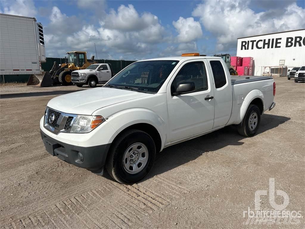 Nissan FRONTIER Pick-upy / Pojazdy z otwieranymi burtami