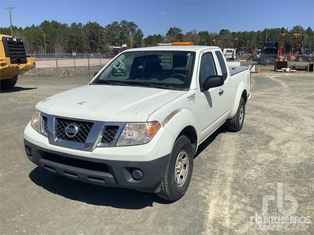 Nissan FRONTIER Pick-upy / Pojazdy z otwieranymi burtami