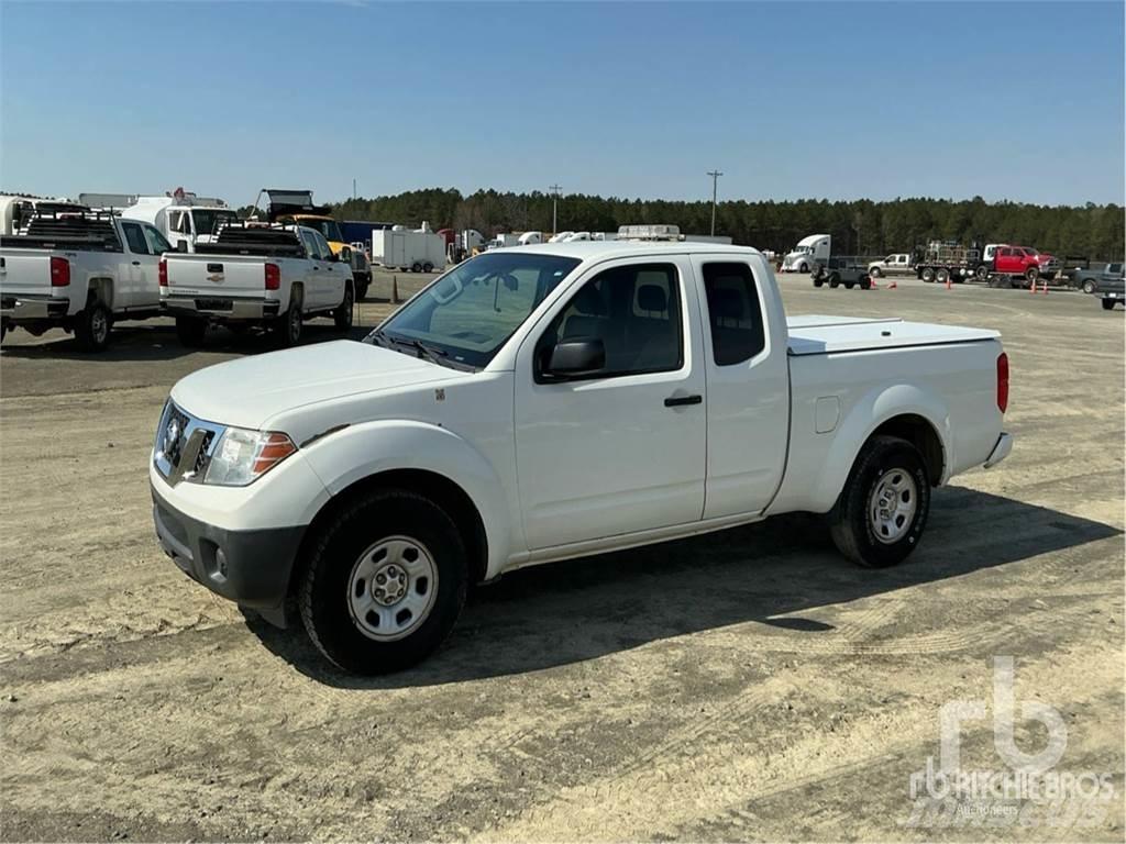 Nissan FRONTIER Pick-upy / Pojazdy z otwieranymi burtami