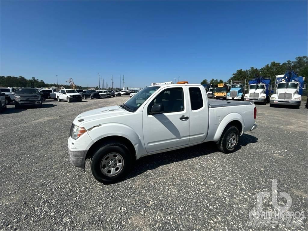 Nissan FRONTIER Pick-upy / Pojazdy z otwieranymi burtami