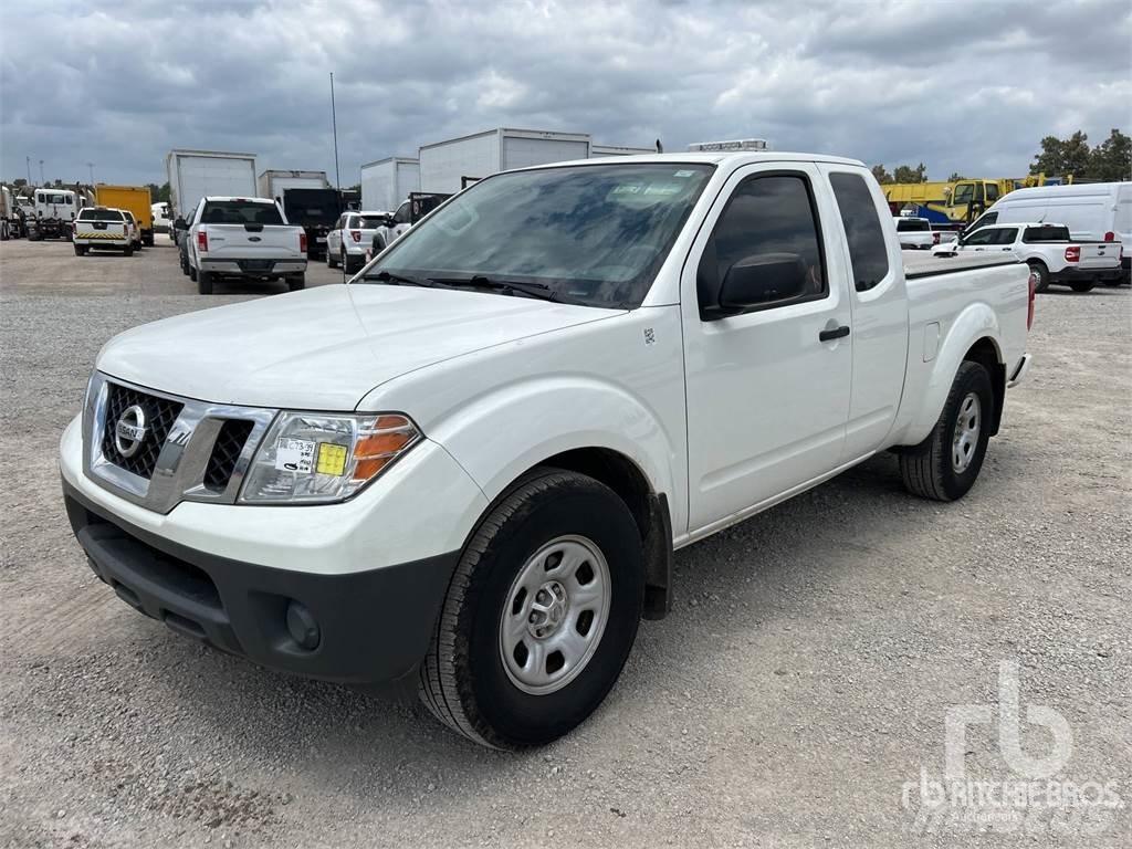 Nissan FRONTIER Pick-upy / Pojazdy z otwieranymi burtami