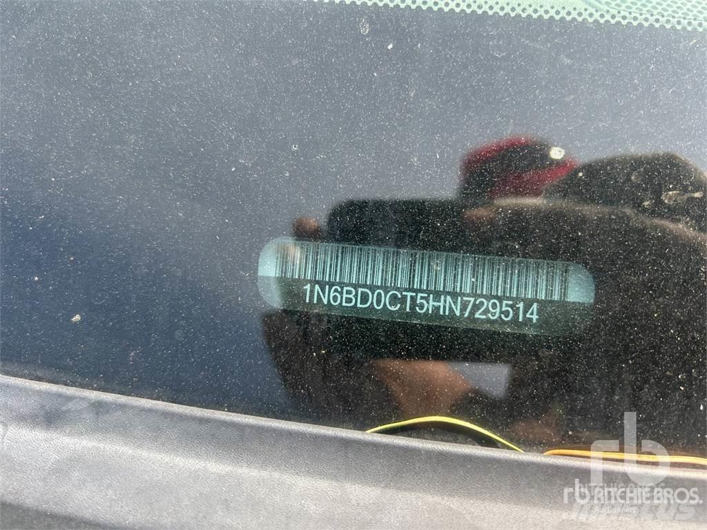 Nissan FRONTIER Pick-upy / Pojazdy z otwieranymi burtami