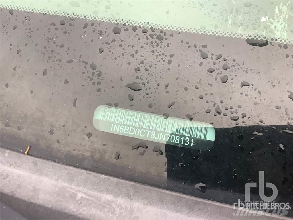 Nissan FRONTIER Pick-upy / Pojazdy z otwieranymi burtami