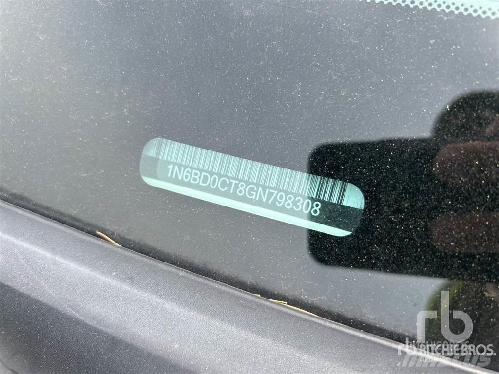 Nissan FRONTIER Pick-upy / Pojazdy z otwieranymi burtami