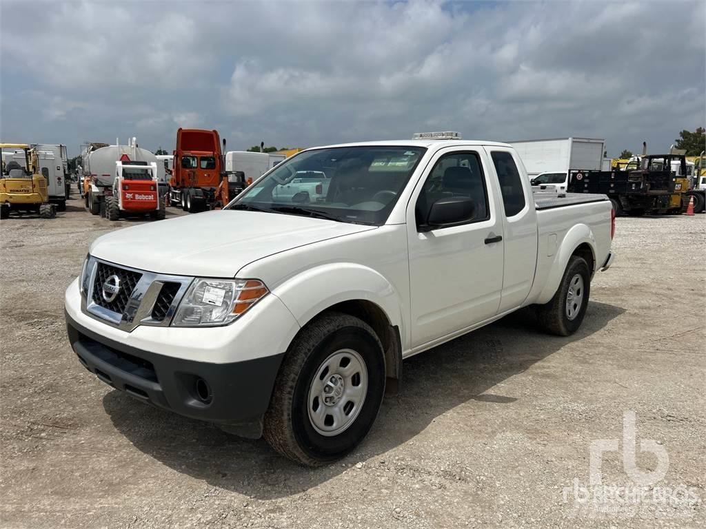 Nissan FRONTIER Pick-upy / Pojazdy z otwieranymi burtami
