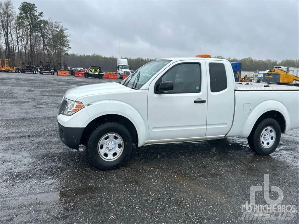 Nissan FRONTIER Pick-upy / Pojazdy z otwieranymi burtami