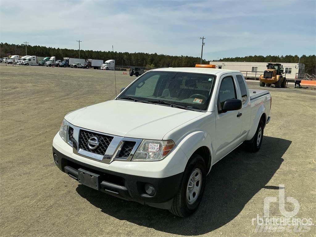Nissan FRONTIER Pick-upy / Pojazdy z otwieranymi burtami