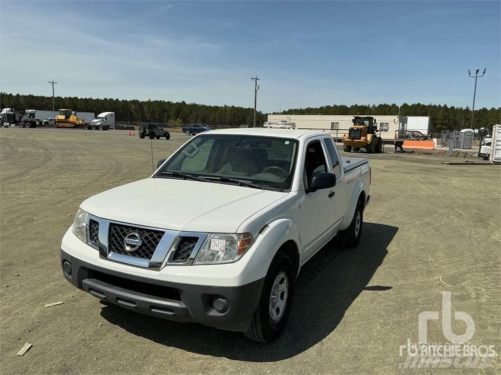Nissan FRONTIER Pick-upy / Pojazdy z otwieranymi burtami