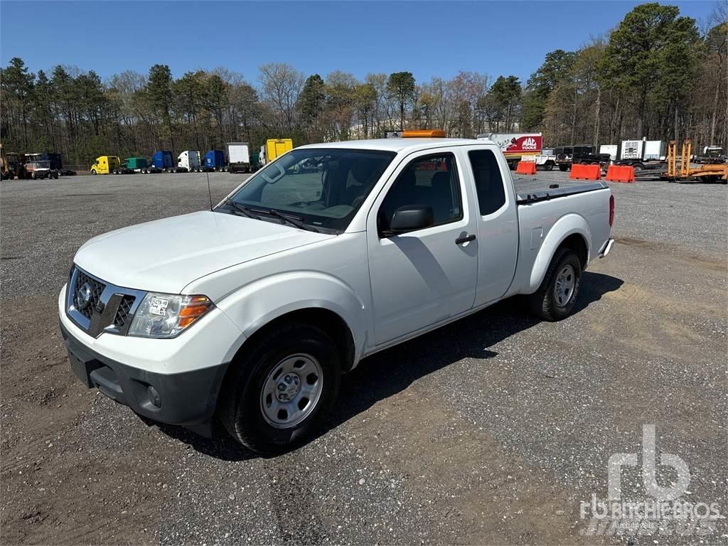 Nissan FRONTIER Pick-upy / Pojazdy z otwieranymi burtami
