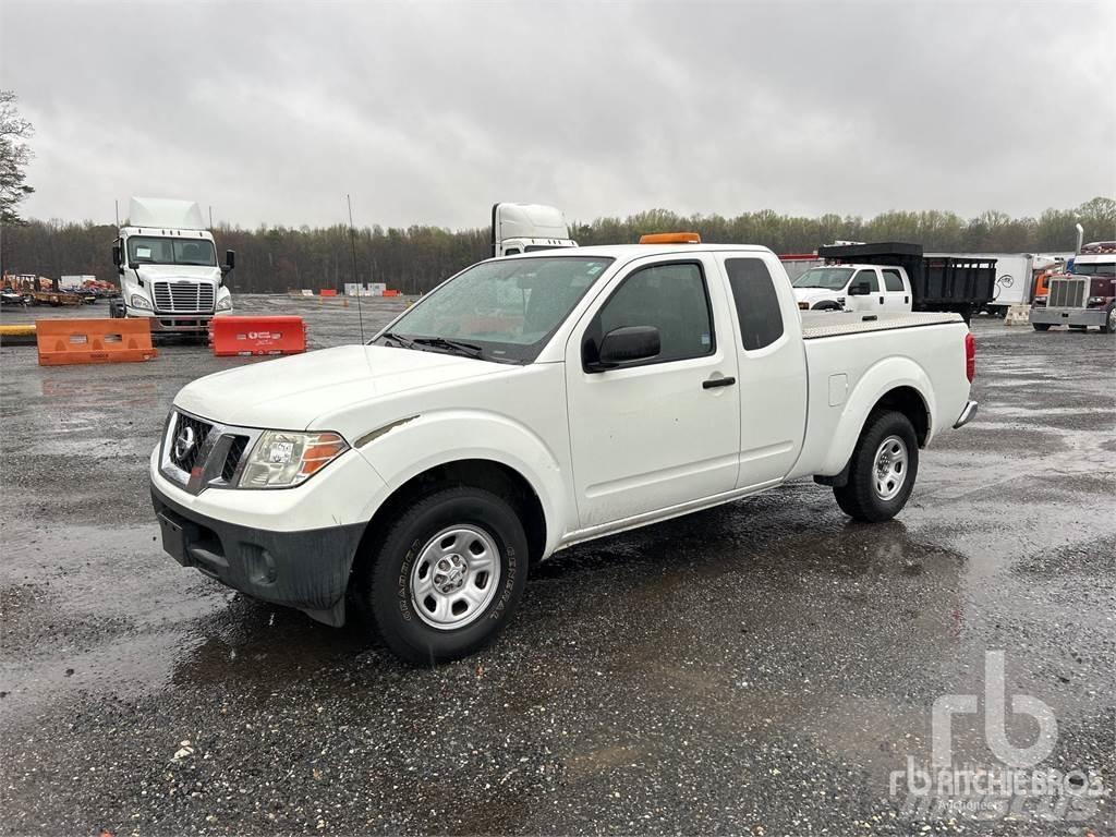 Nissan FRONTIER Pick-upy / Pojazdy z otwieranymi burtami