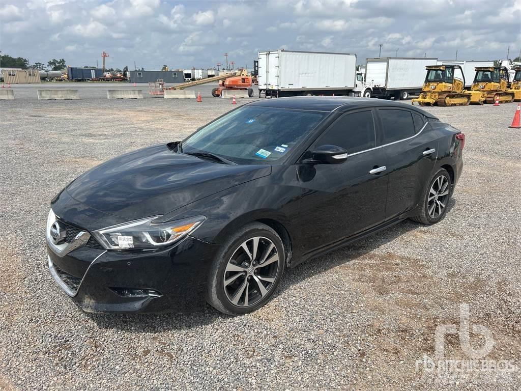 Nissan MAXIMA Samochody osobowe