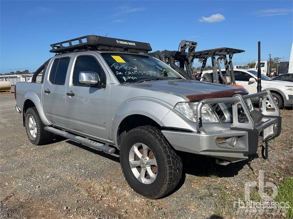 Nissan NAVARA Pick-upy / Pojazdy z otwieranymi burtami