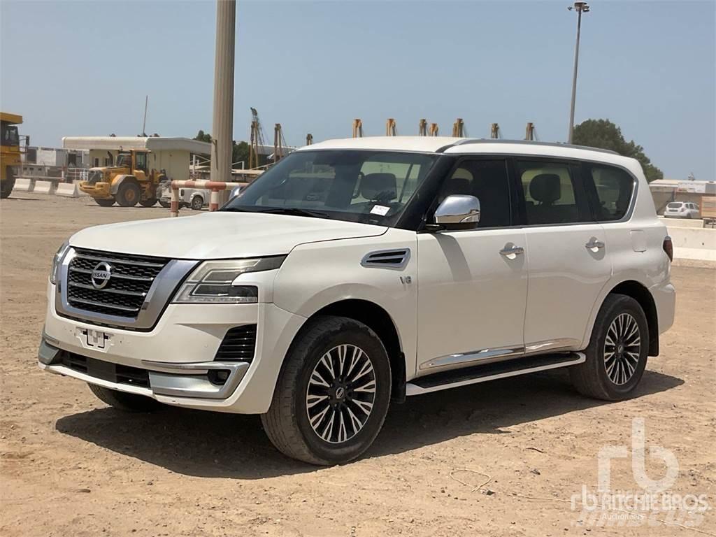 Nissan PATROL Pick-upy / Pojazdy z otwieranymi burtami