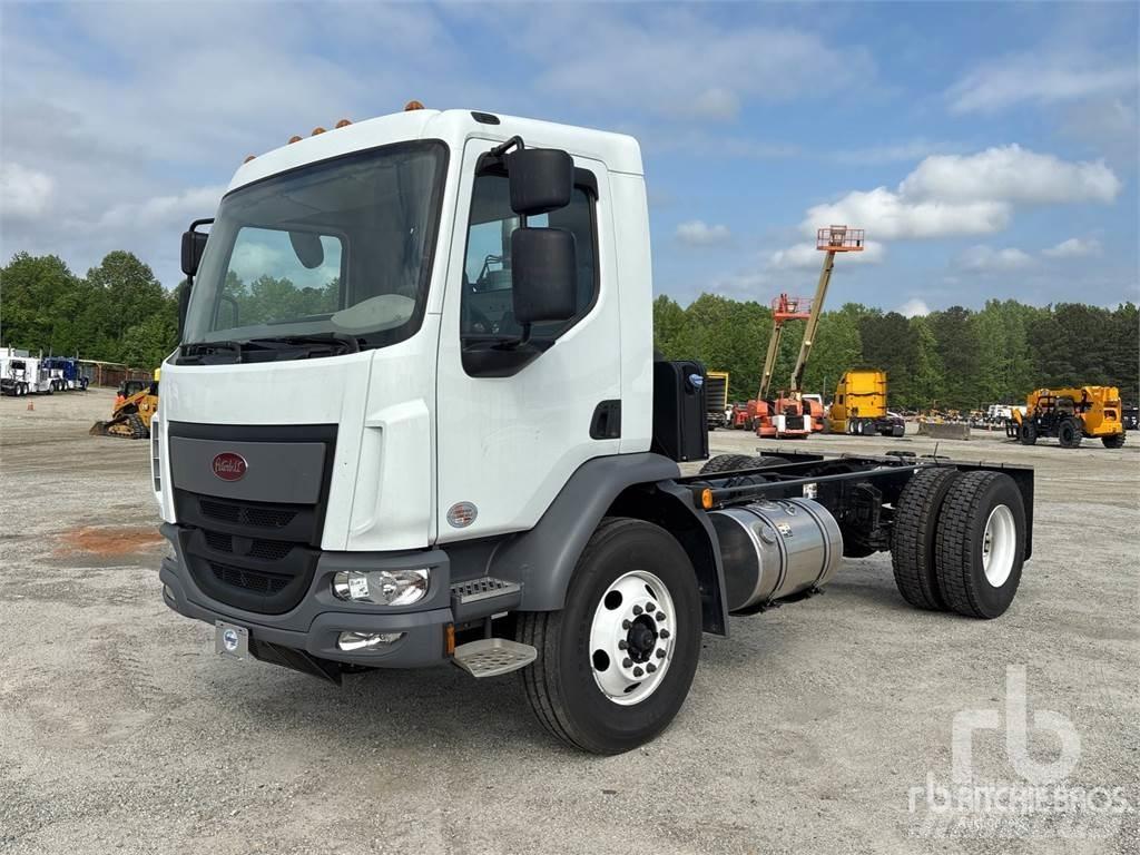 Peterbilt 220 Pojazdy pod zabudowę