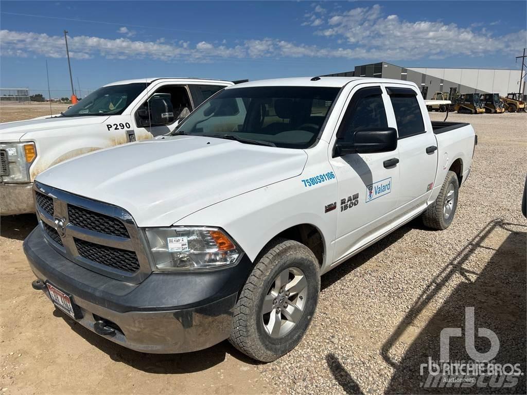 RAM 1500 Pick-upy / Pojazdy z otwieranymi burtami