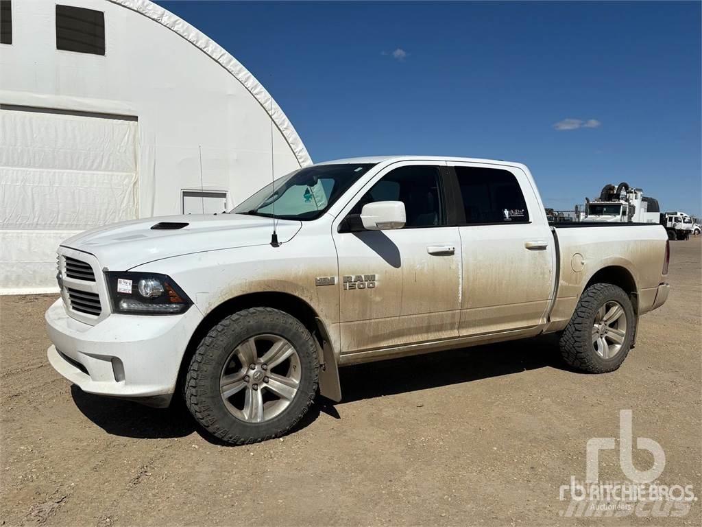 RAM 1500 Pick-upy / Pojazdy z otwieranymi burtami