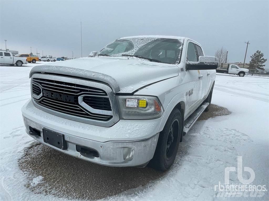RAM 1500 Pick-upy / Pojazdy z otwieranymi burtami