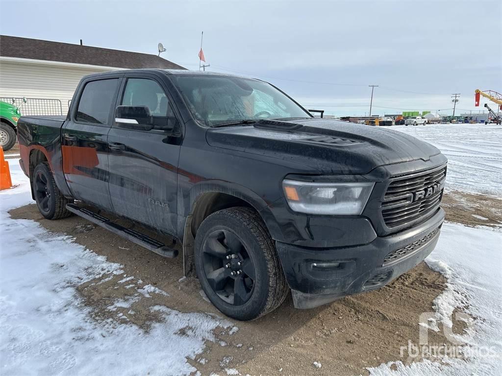 RAM 1500 Pick-upy / Pojazdy z otwieranymi burtami