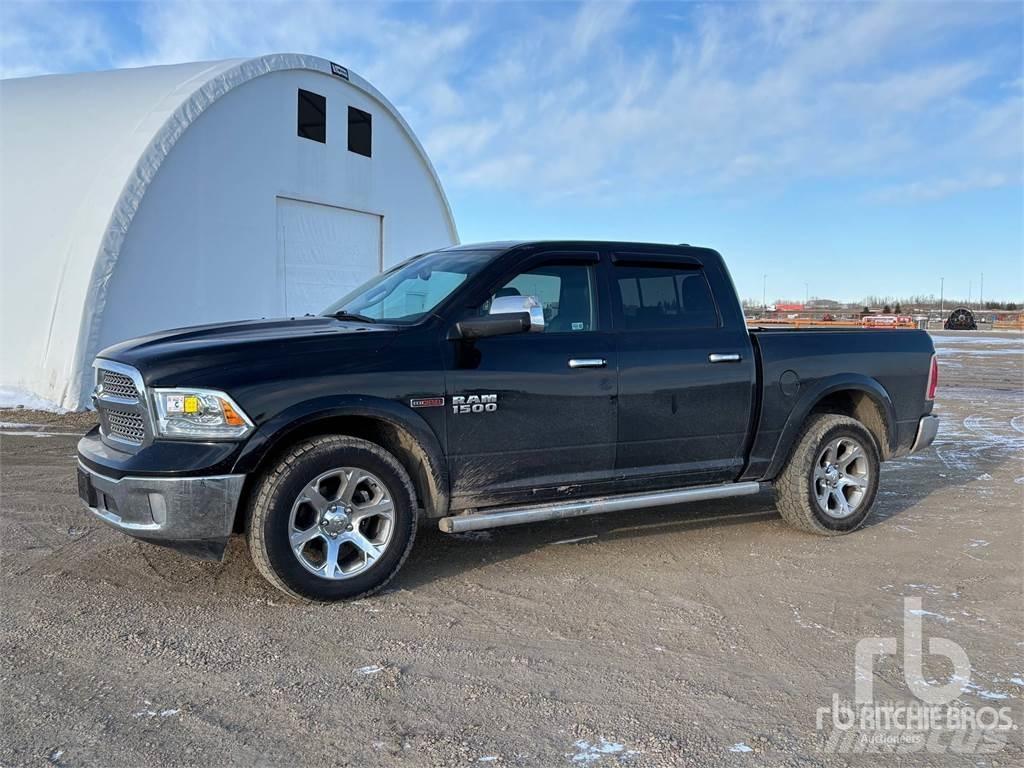 RAM 1500 Pick-upy / Pojazdy z otwieranymi burtami