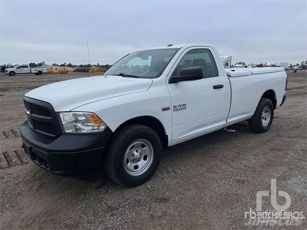 RAM 1500 Pick-upy / Pojazdy z otwieranymi burtami