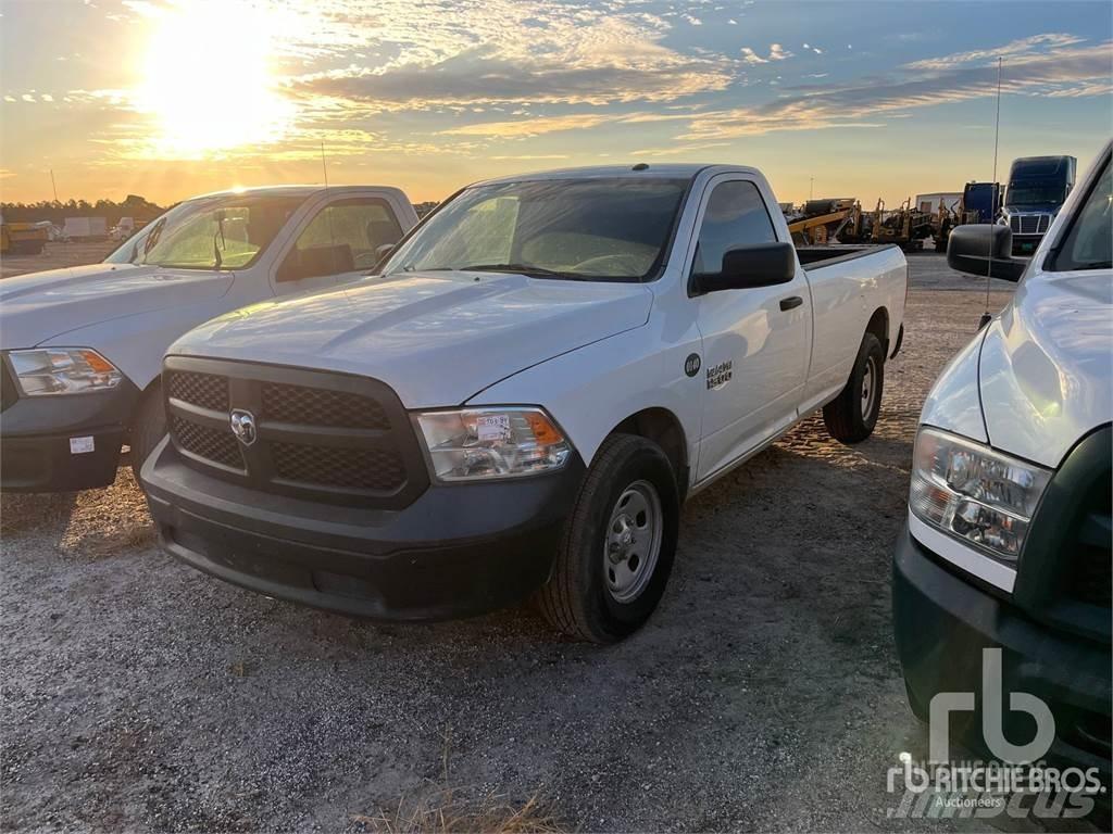 RAM 1500 Pick-upy / Pojazdy z otwieranymi burtami