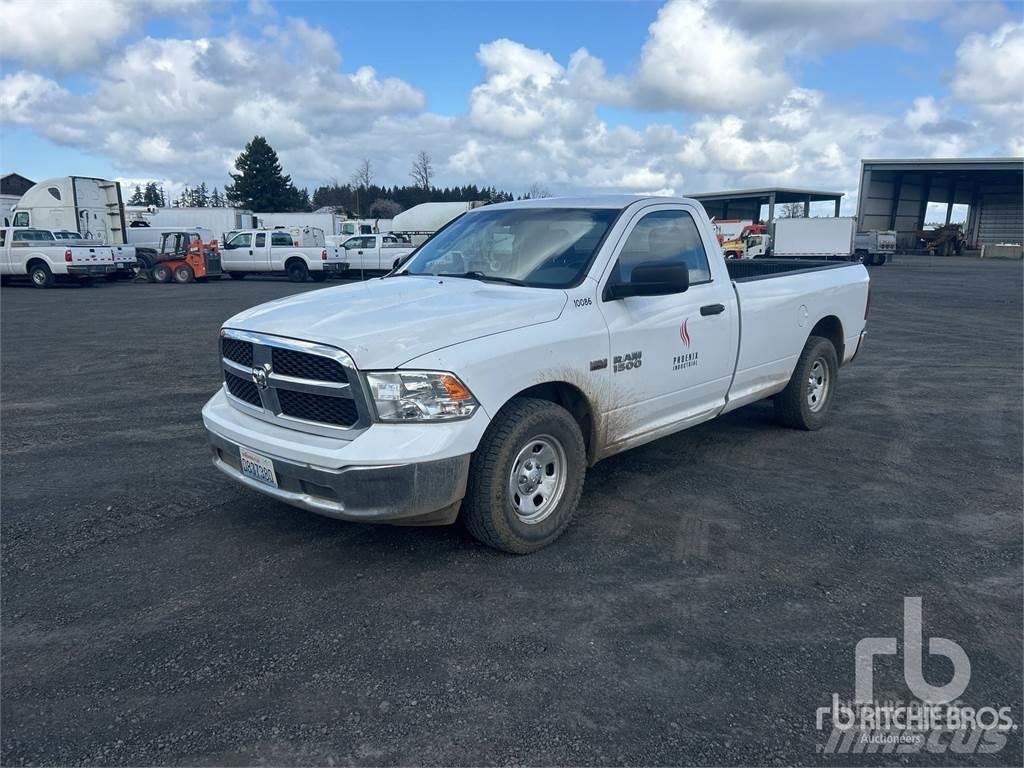 RAM 1500 Pick-upy / Pojazdy z otwieranymi burtami