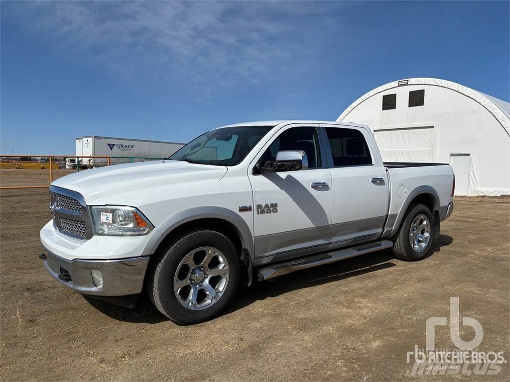 RAM 1500 Pick-upy / Pojazdy z otwieranymi burtami