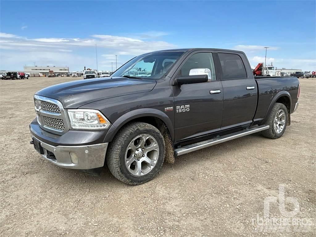 RAM 1500 Pick-upy / Pojazdy z otwieranymi burtami