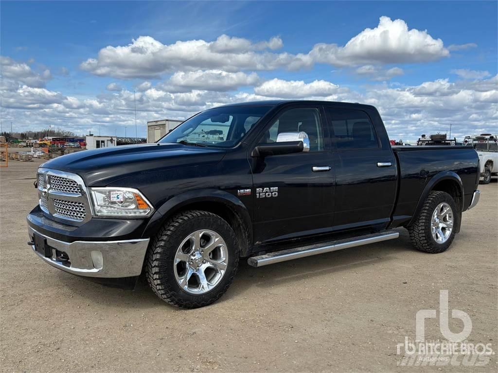 RAM 1500 Pick-upy / Pojazdy z otwieranymi burtami