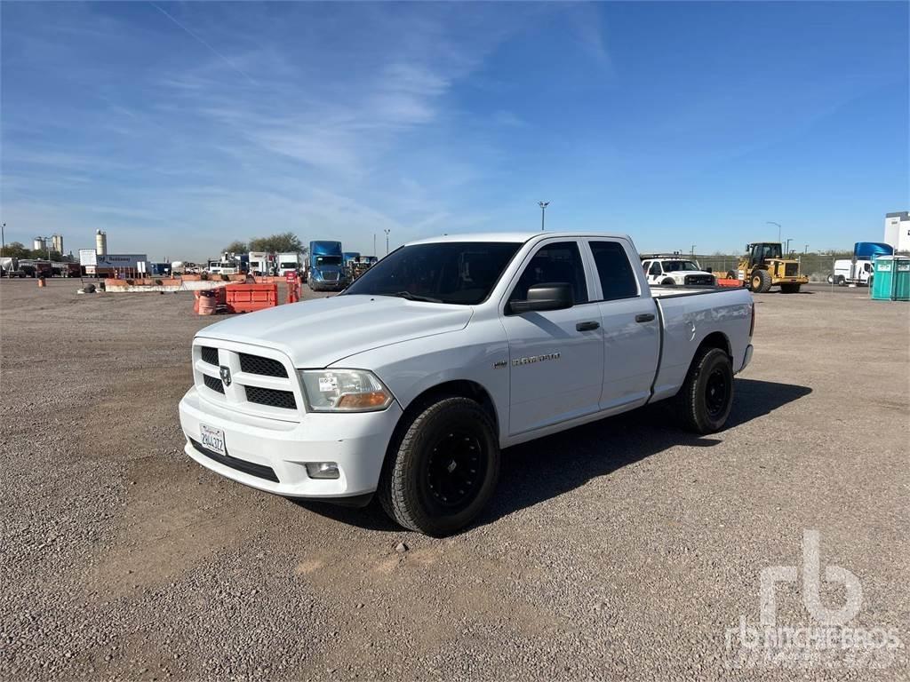 RAM 1500 Pick-upy / Pojazdy z otwieranymi burtami