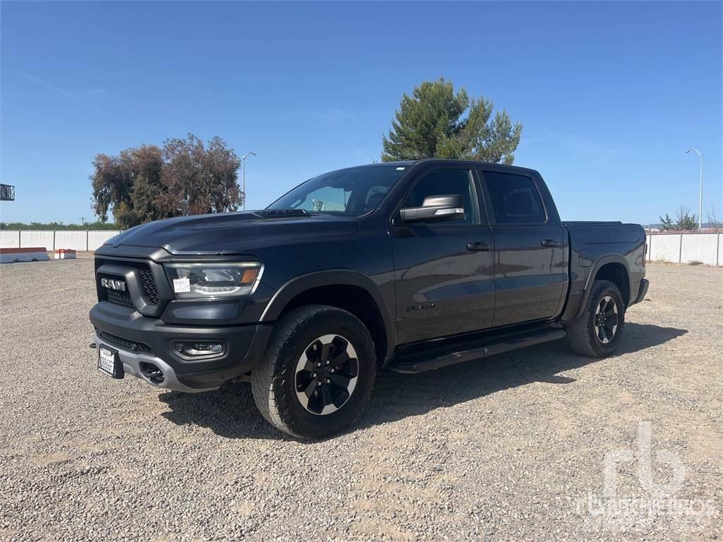 RAM 1500 Pick-upy / Pojazdy z otwieranymi burtami