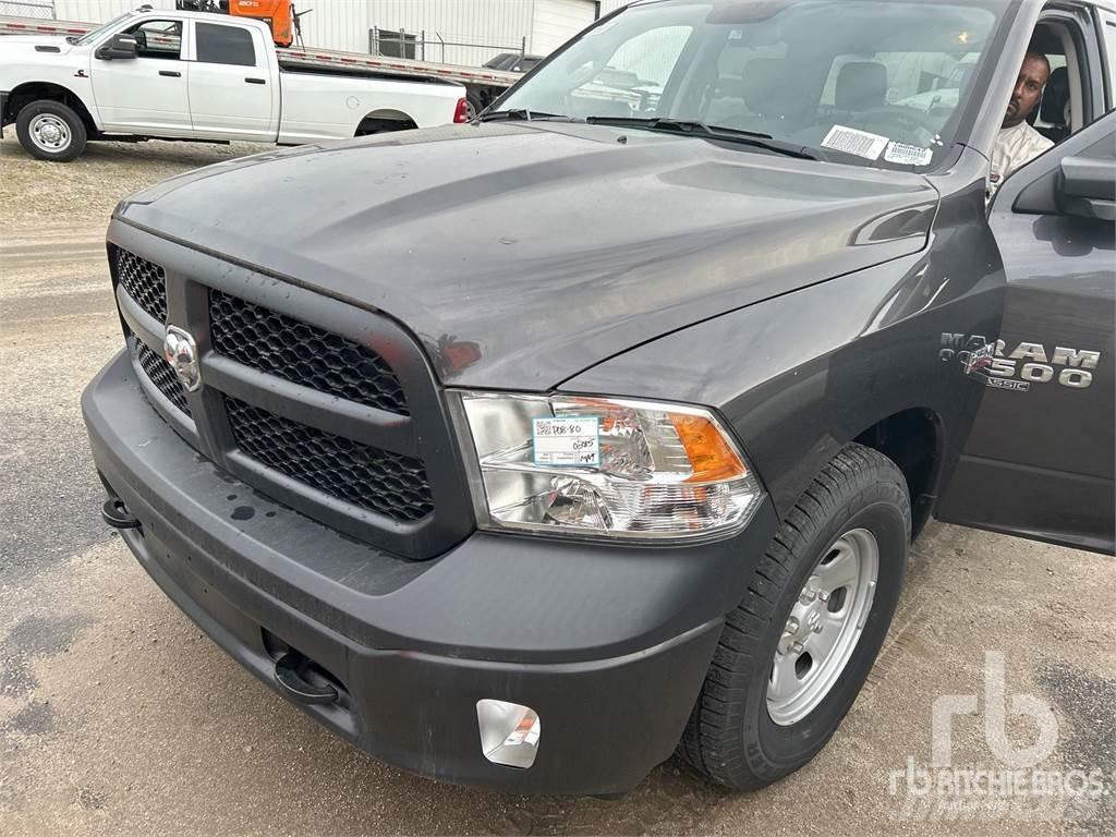RAM 1500 Pick-upy / Pojazdy z otwieranymi burtami