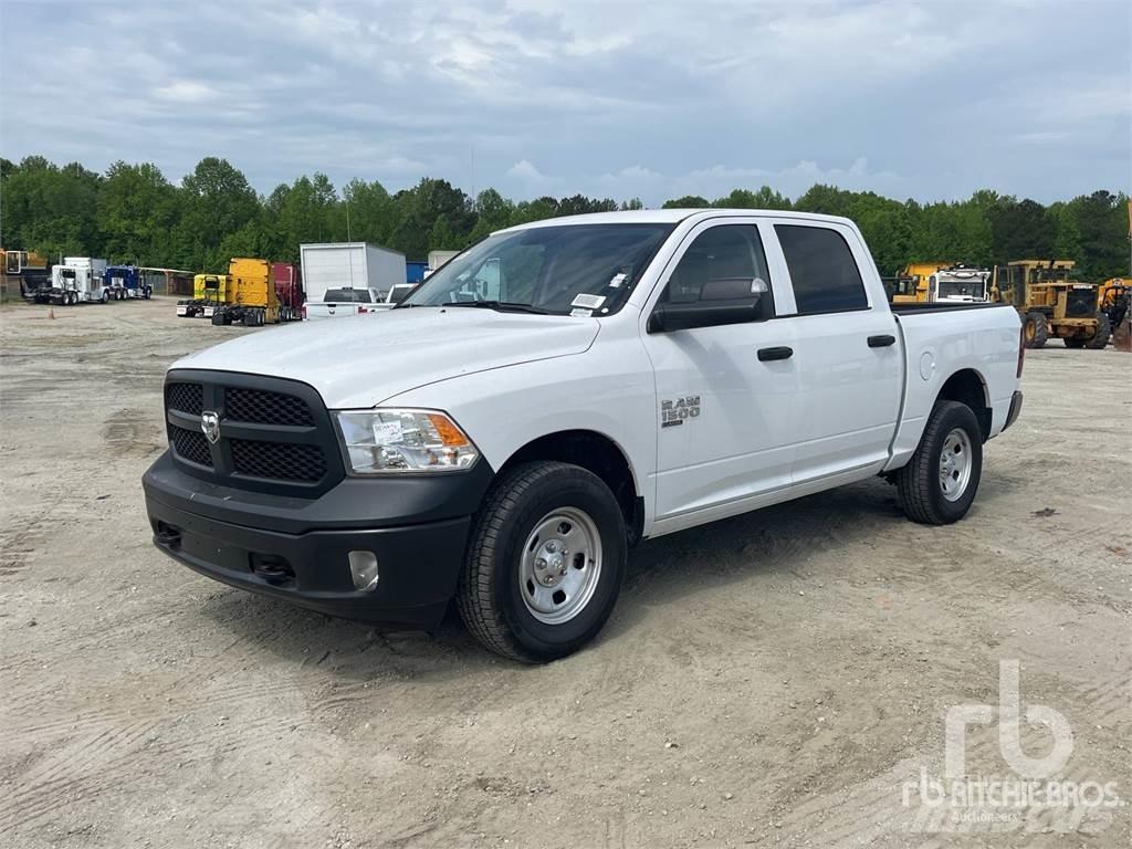 RAM 1500 Pick-upy / Pojazdy z otwieranymi burtami