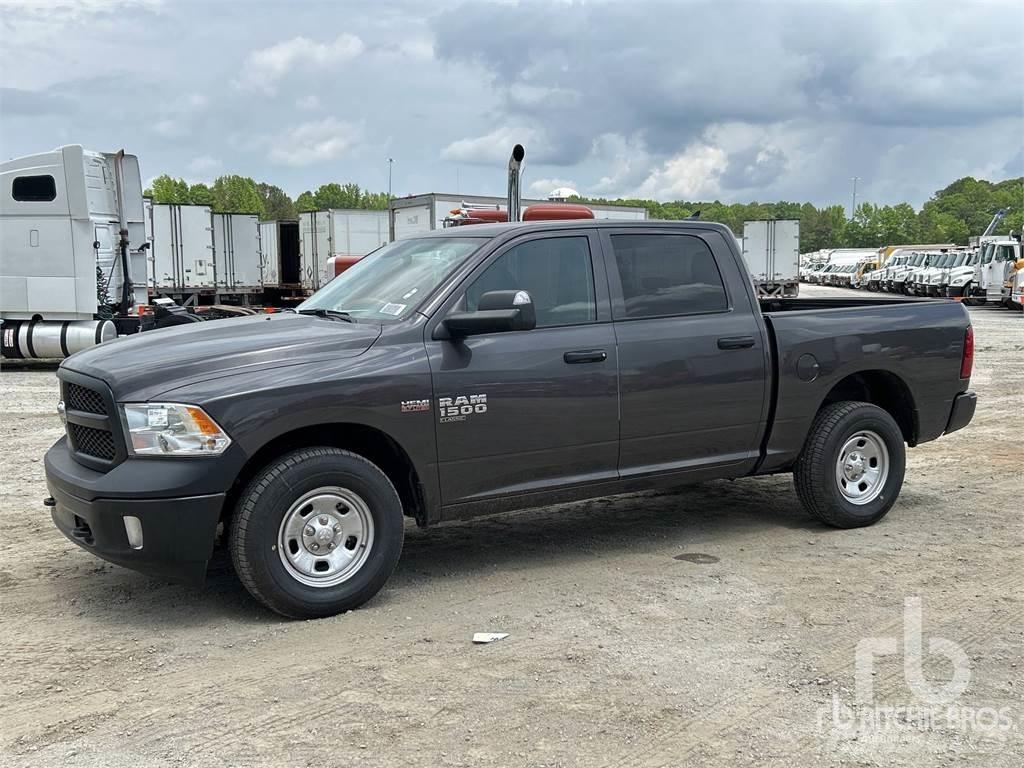 RAM 1500 Pick-upy / Pojazdy z otwieranymi burtami