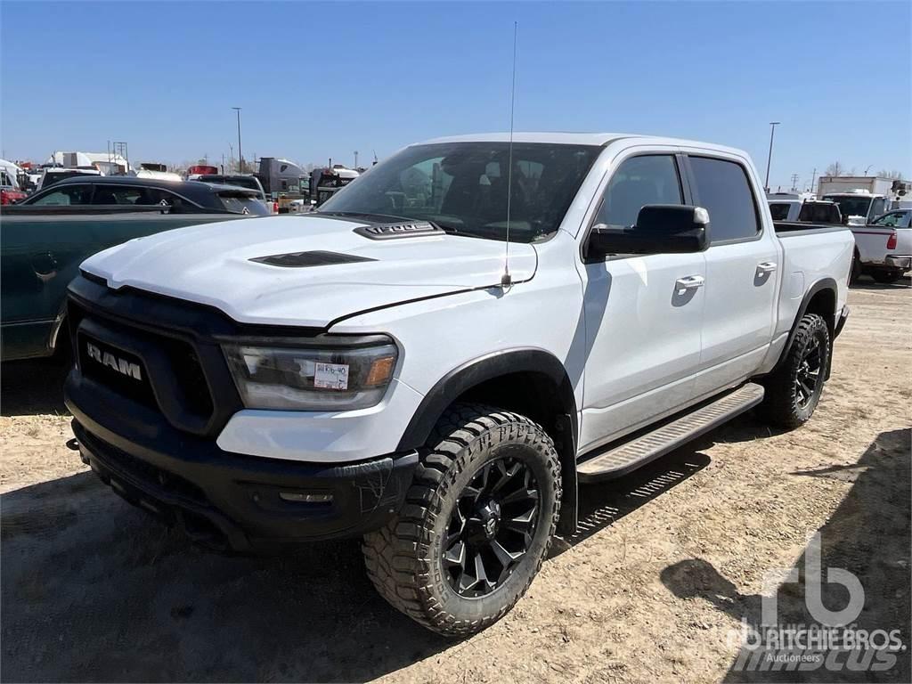 RAM 1500 Pick-upy / Pojazdy z otwieranymi burtami