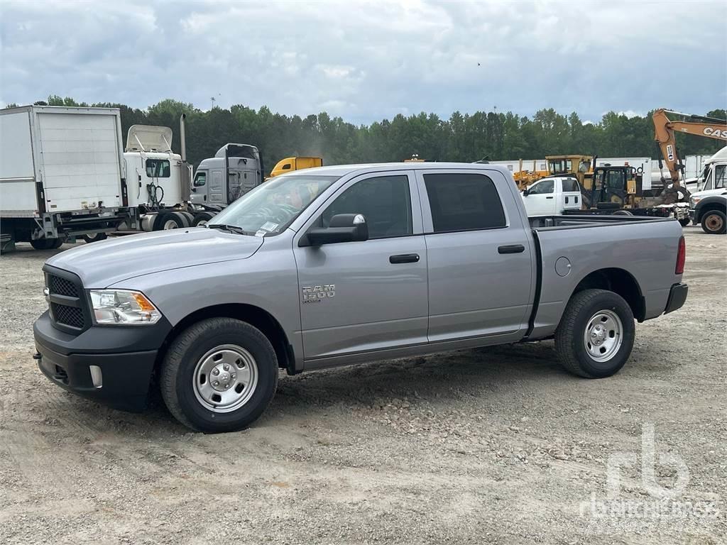 RAM 1500 Pick-upy / Pojazdy z otwieranymi burtami