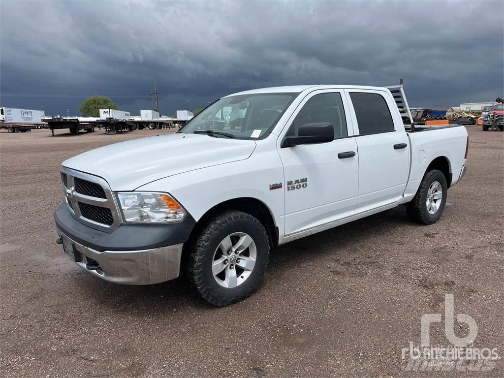 RAM 1500 Pick-upy / Pojazdy z otwieranymi burtami